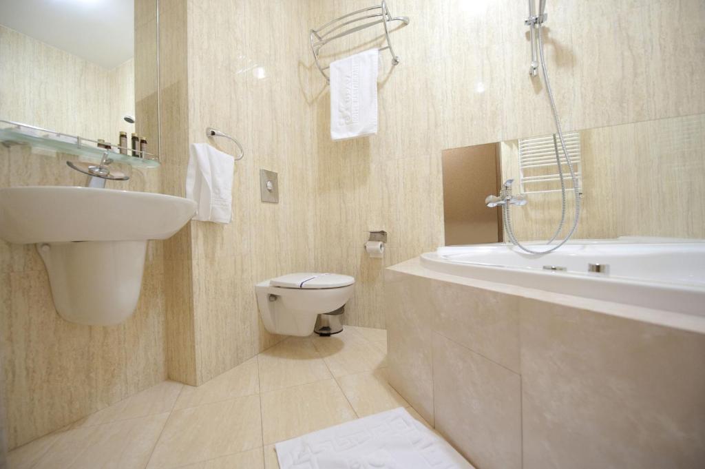 Deluxe Hotel Kupava Lemberg Zimmer foto